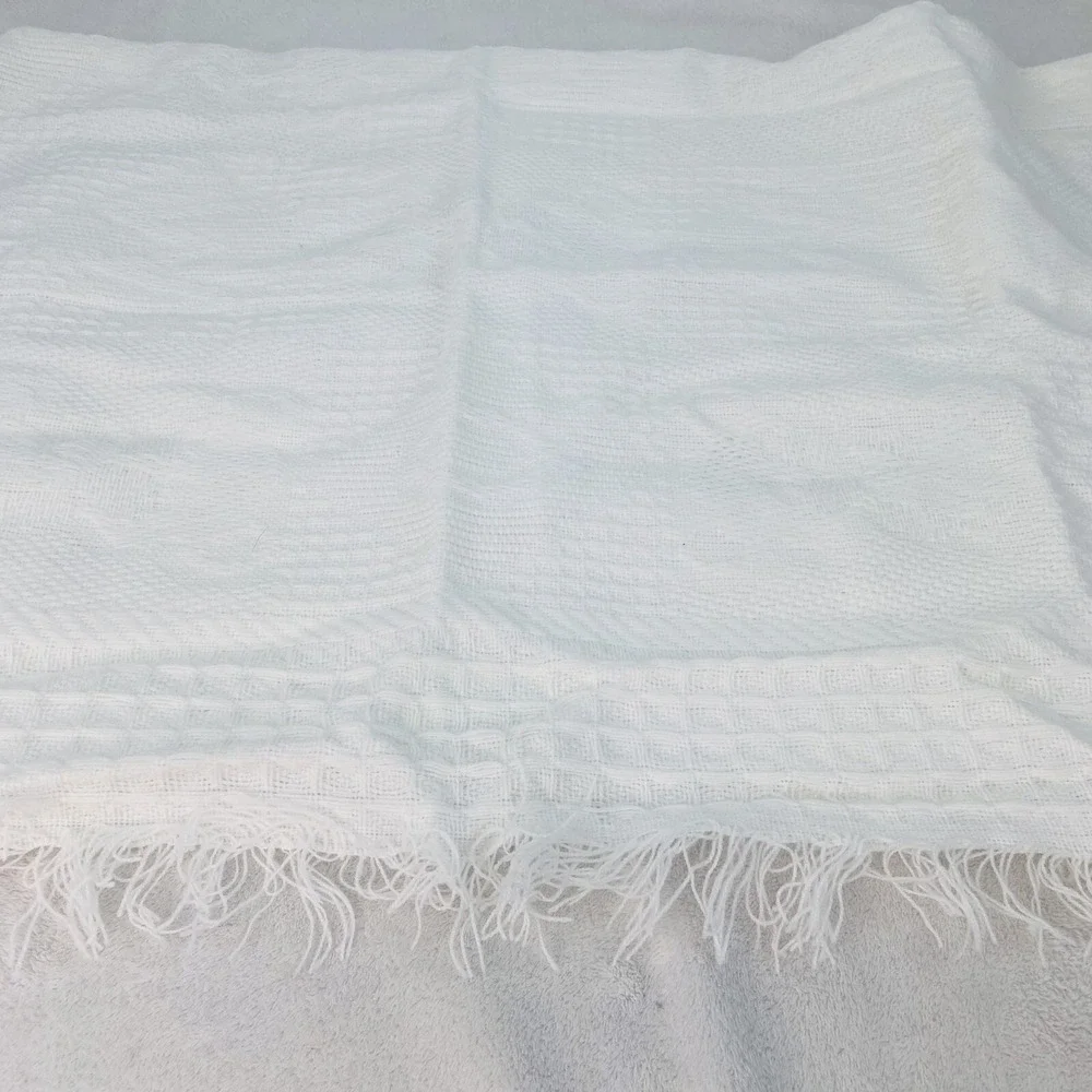 Vintage Baby Blanket Crib Receiving Textured White Woven Fringe 39